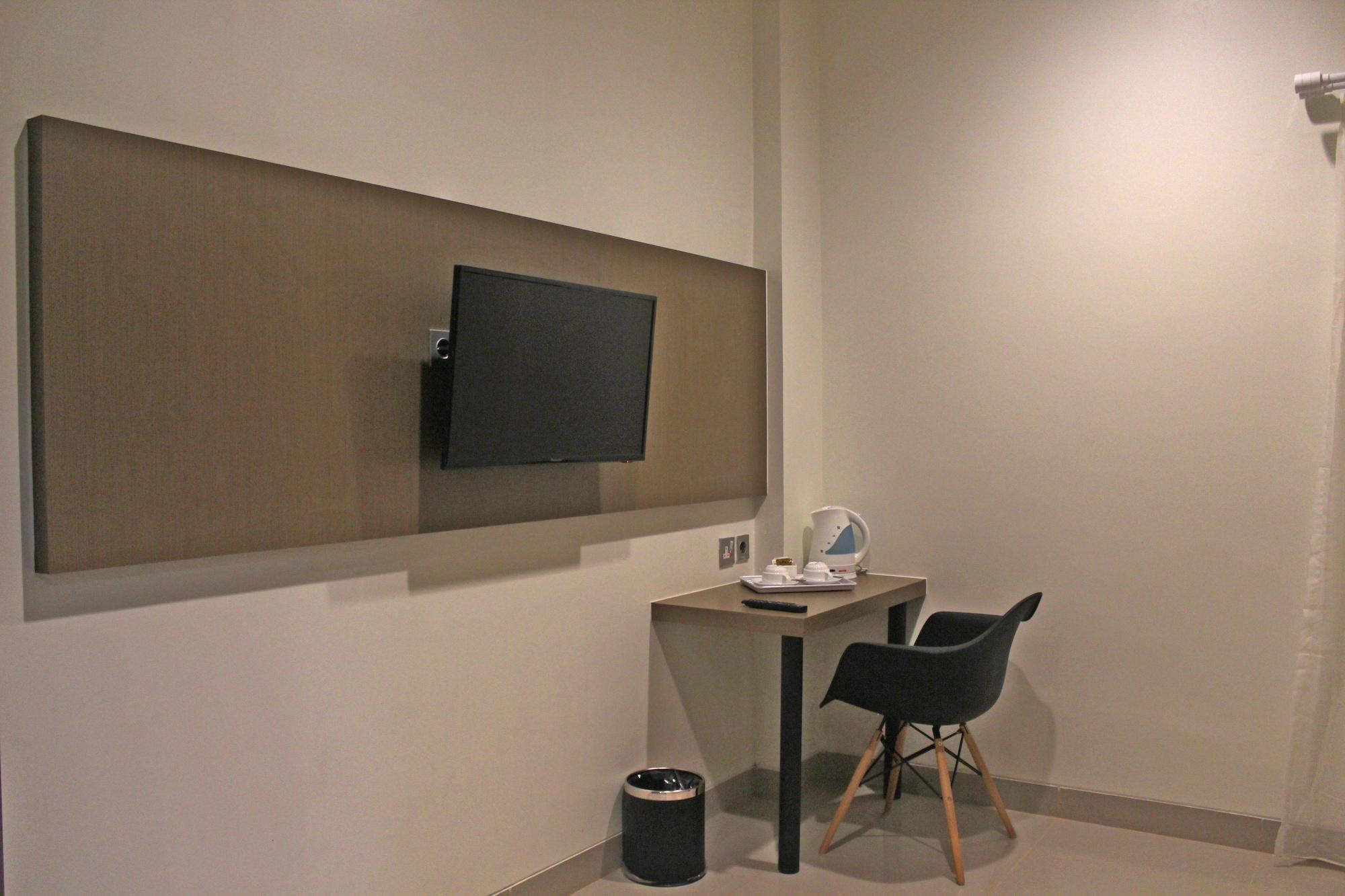 Opi Indah Hotel Palembang Exterior photo