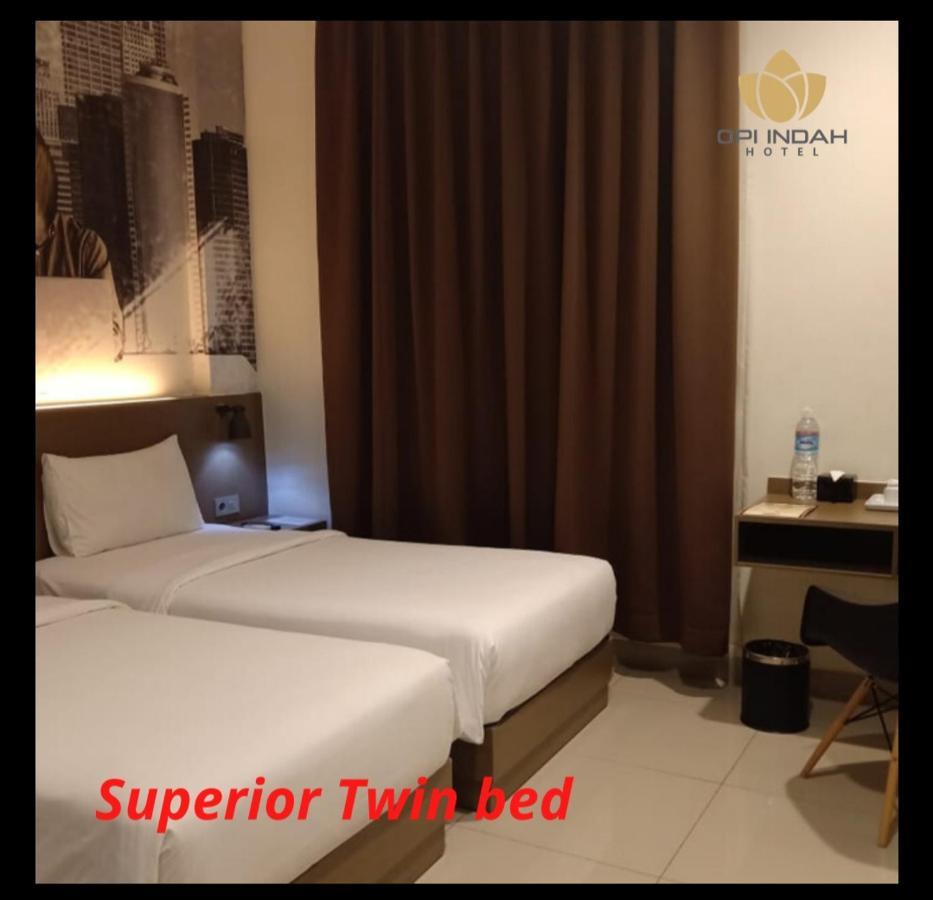 Opi Indah Hotel Palembang Exterior photo